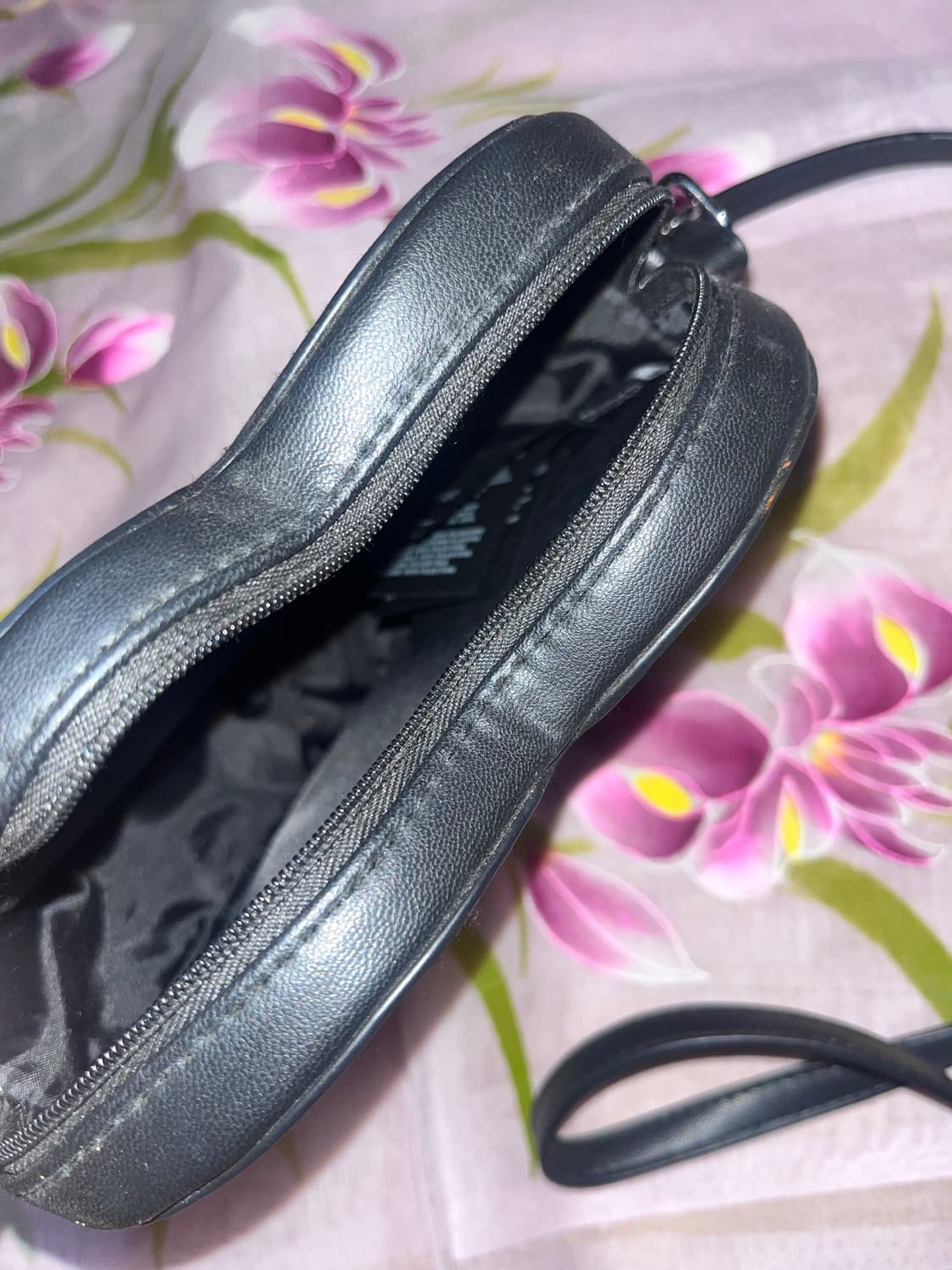 H&m미니 하트 크로스백 상품이미지4