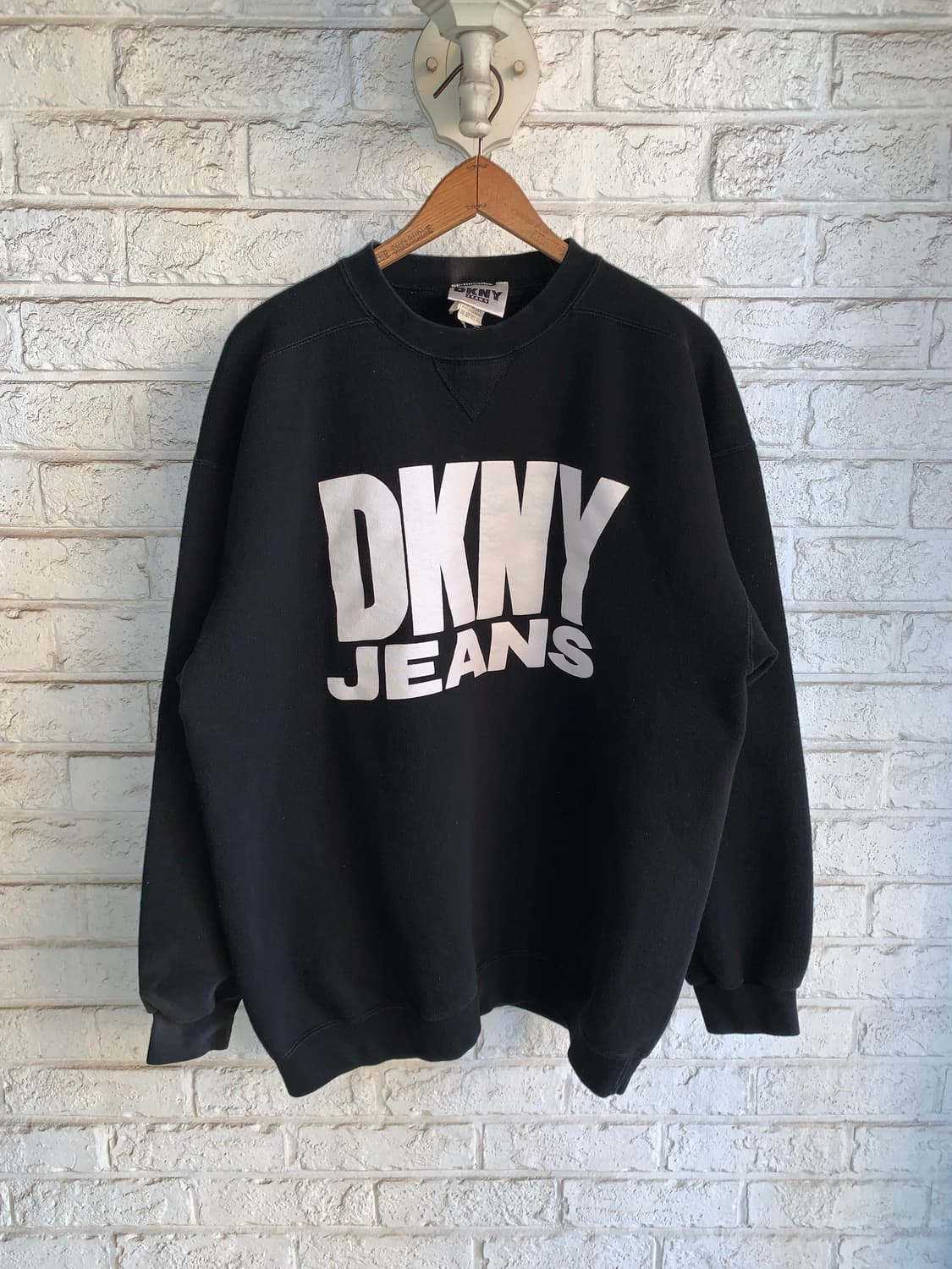 90년대 DKNY 스웻셔츠  상품이미지1
