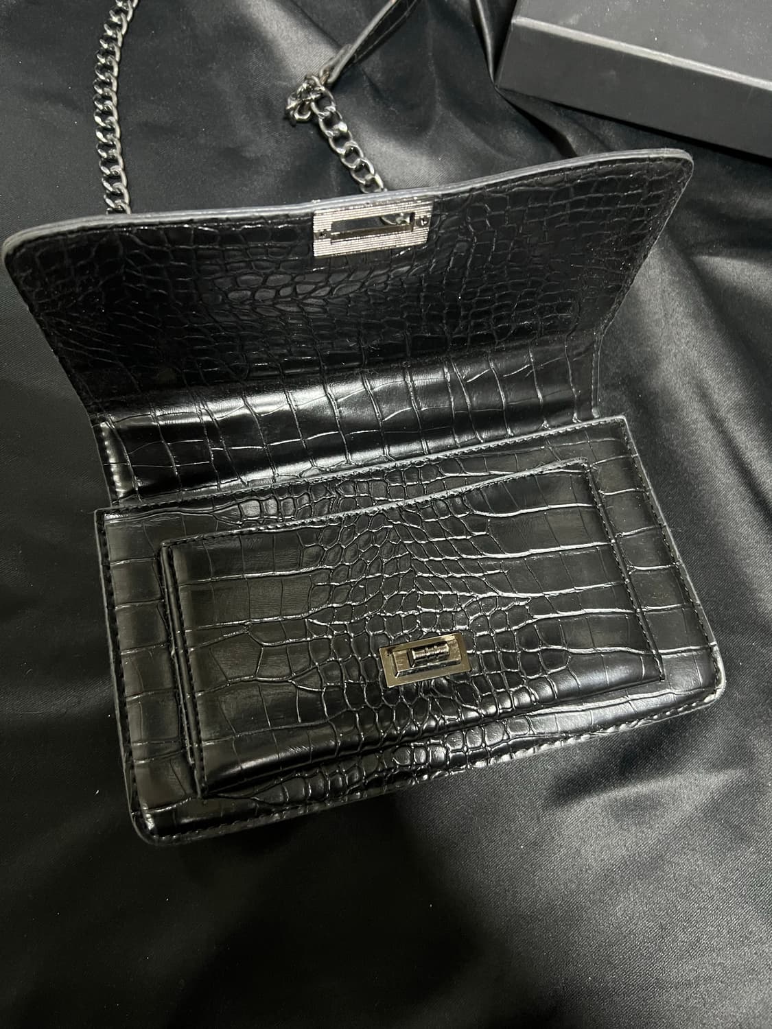 Vintage crocodile blackchain 크록 블랙체인 숄더 상품이미지6