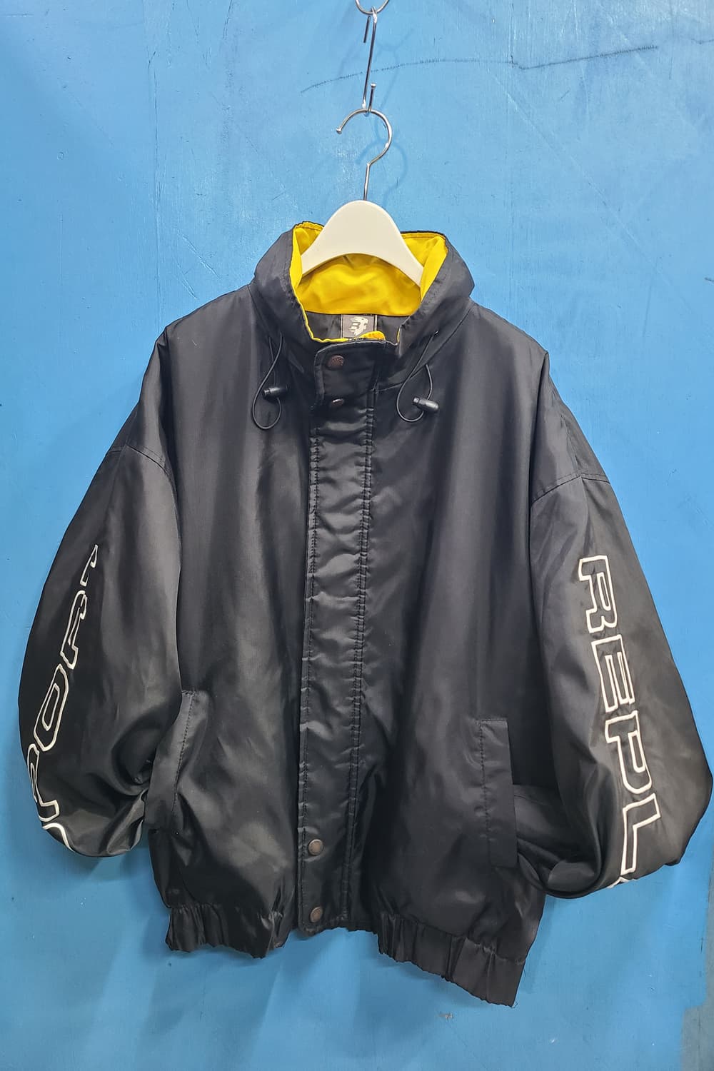 90년생 빈티지스포츠리플레이바람막이 like고프코어 상품이미지1