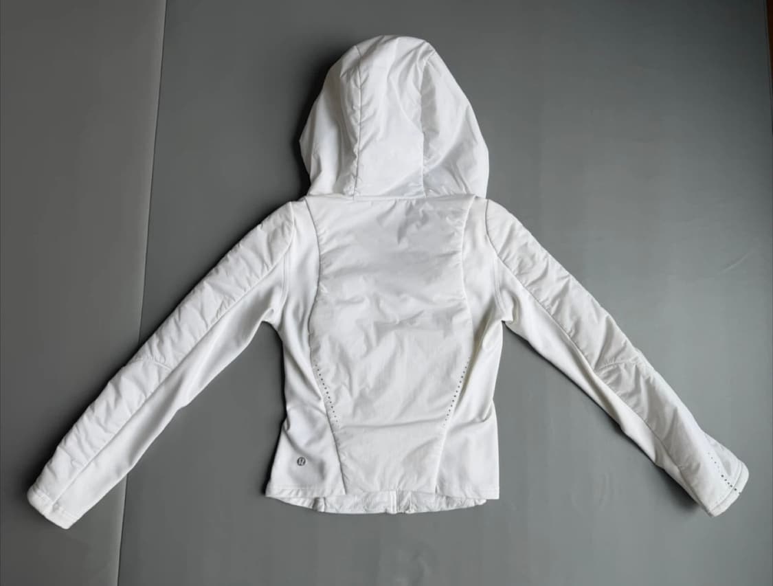 룰루레몬 화이트 후드 집업 자켓 상품이미지2