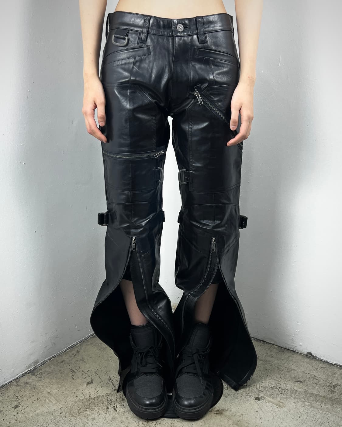 YOSHIYUKI KONISHI BONDAGE LEATHER PANTS  상품이미지1