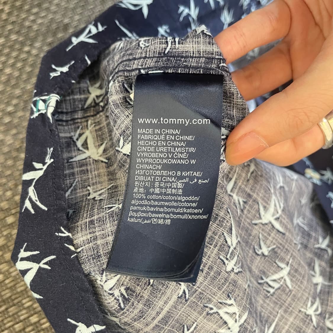 타미힐피거 네이비 대나무 패턴 반팔 셔츠 M 상품이미지5