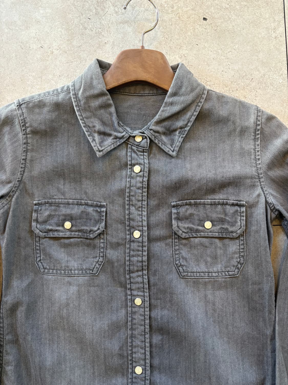 그레이 데님 셔츠 상품이미지3