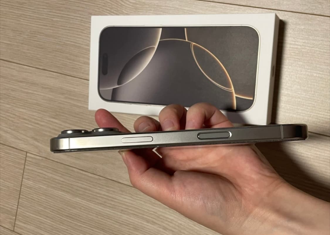 아이폰16 프로 256 내추럴티타늄 배터리100% s급 상품이미지4