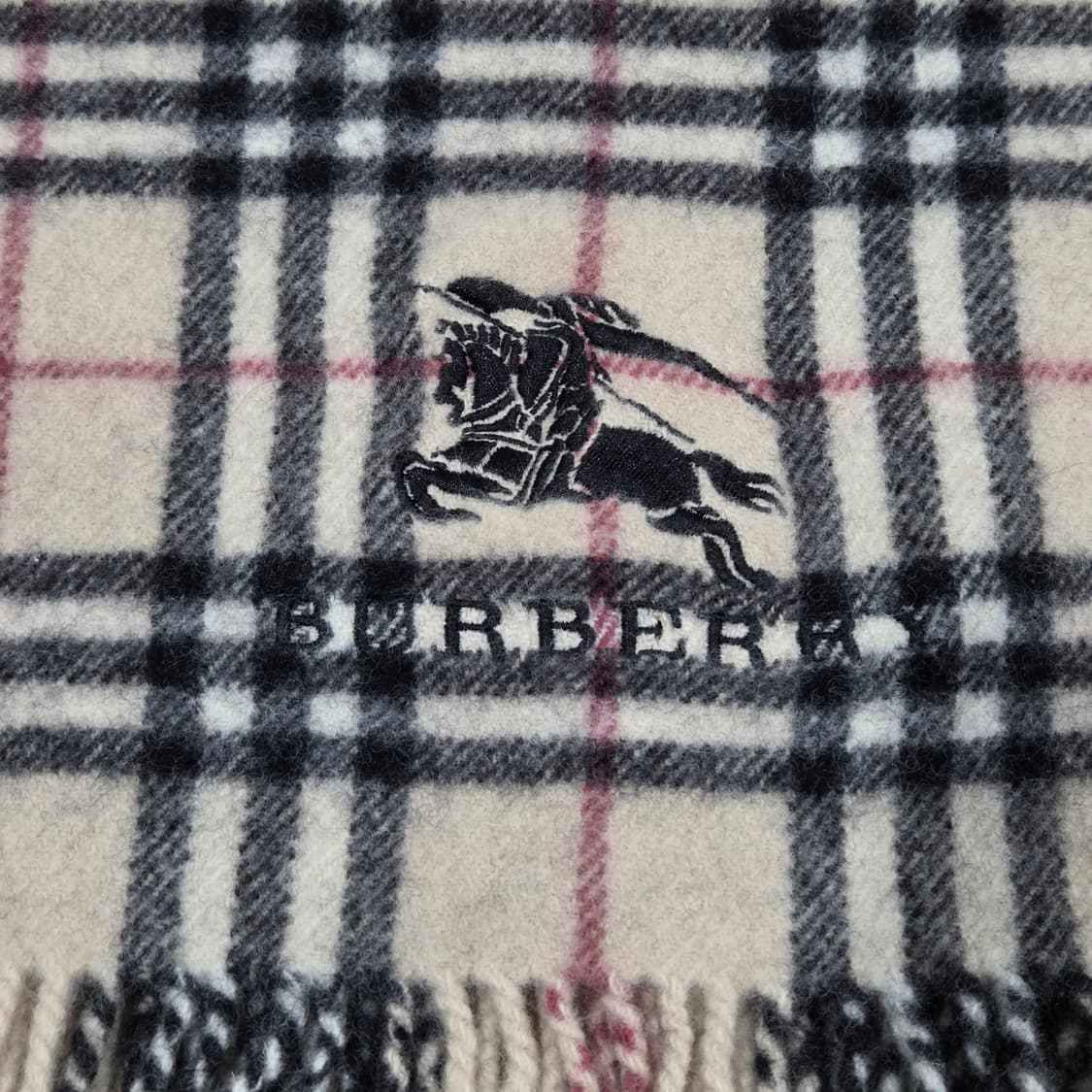 버버리 노바체크 담요 상품이미지2