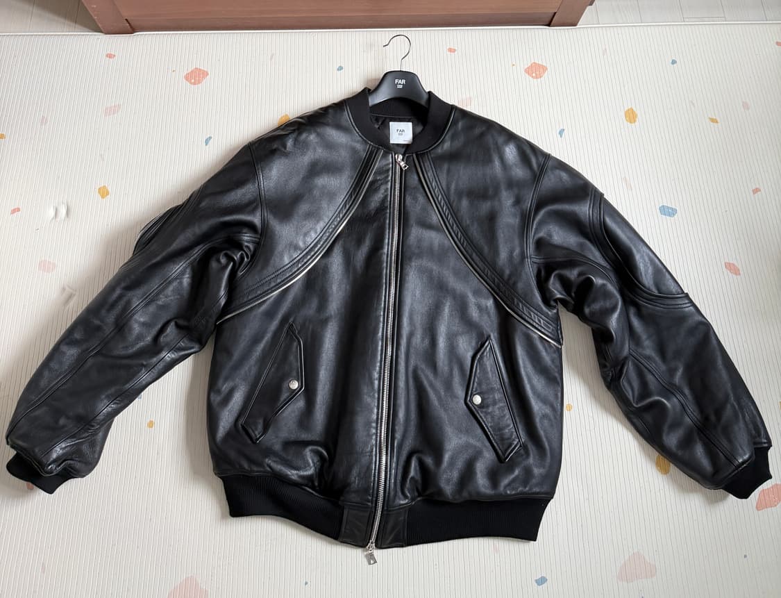 [1]파아카이브(파프롬왓) 레더 서클 암 봄버 상품이미지1