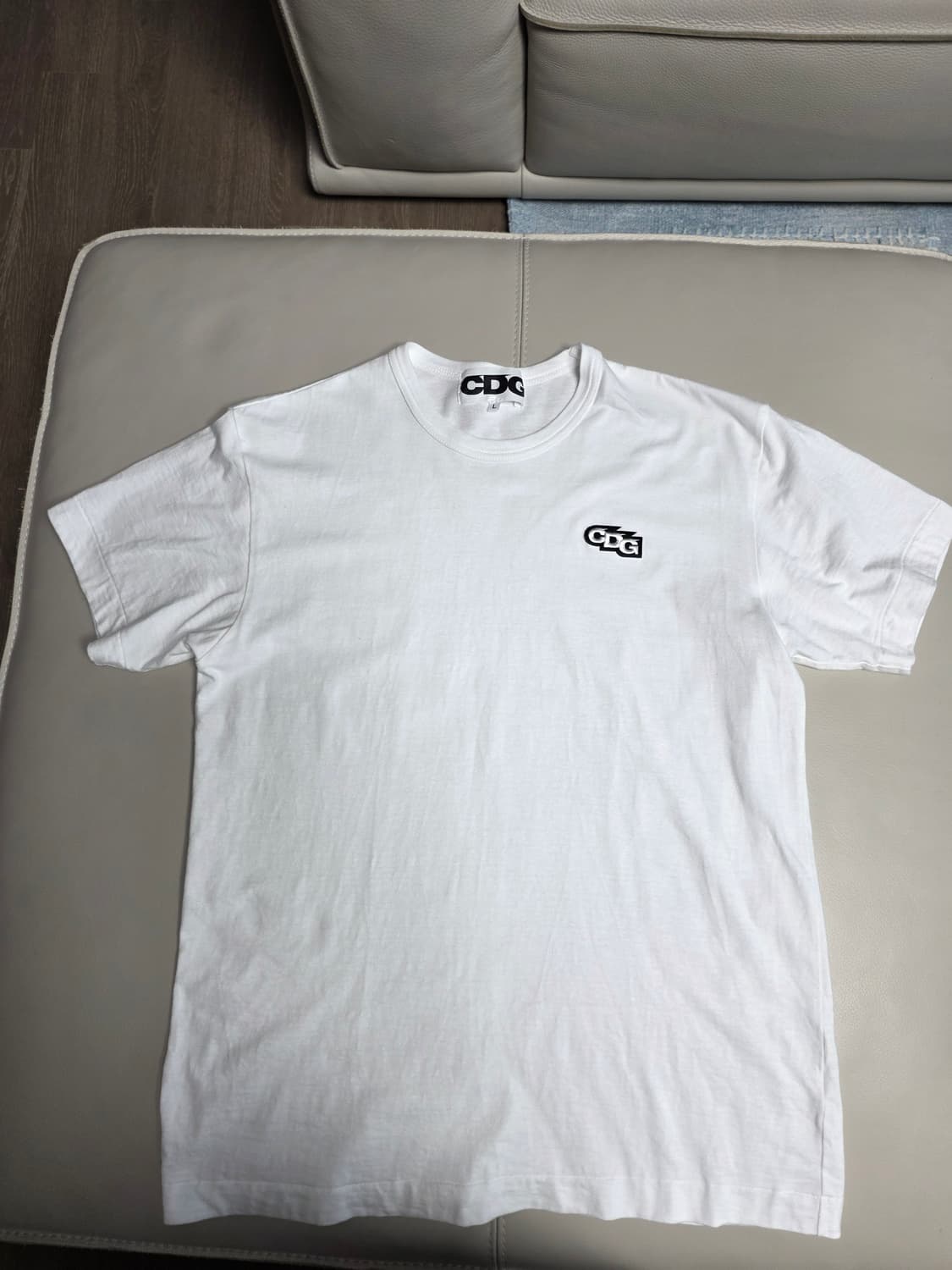 cdg 반팔 L 상품이미지1