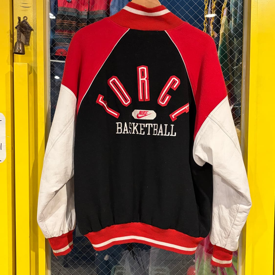 nike 나이키 자수 울 바시티 점퍼 상품이미지5