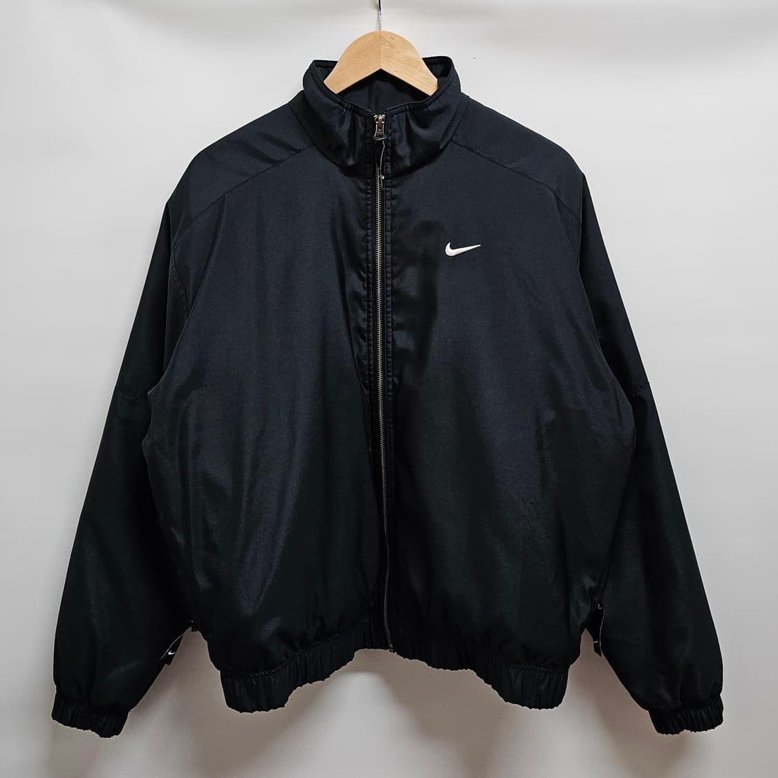 나이키 NRG 솔로스우시 사틴 봄버자켓 S 상품이미지1