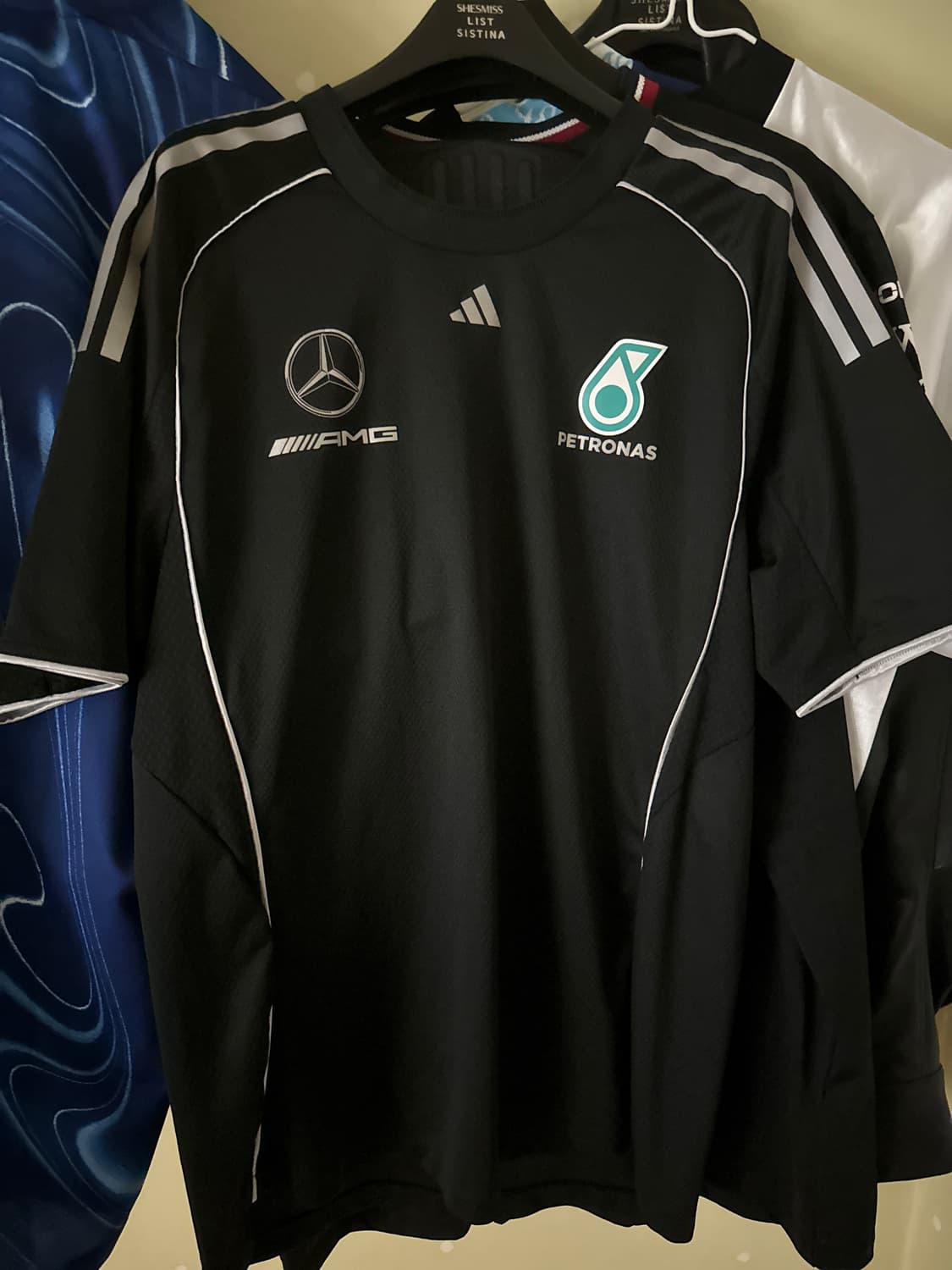 아디다스 AMG 메르세데스 F1 팀 저지 블랙 상품이미지2