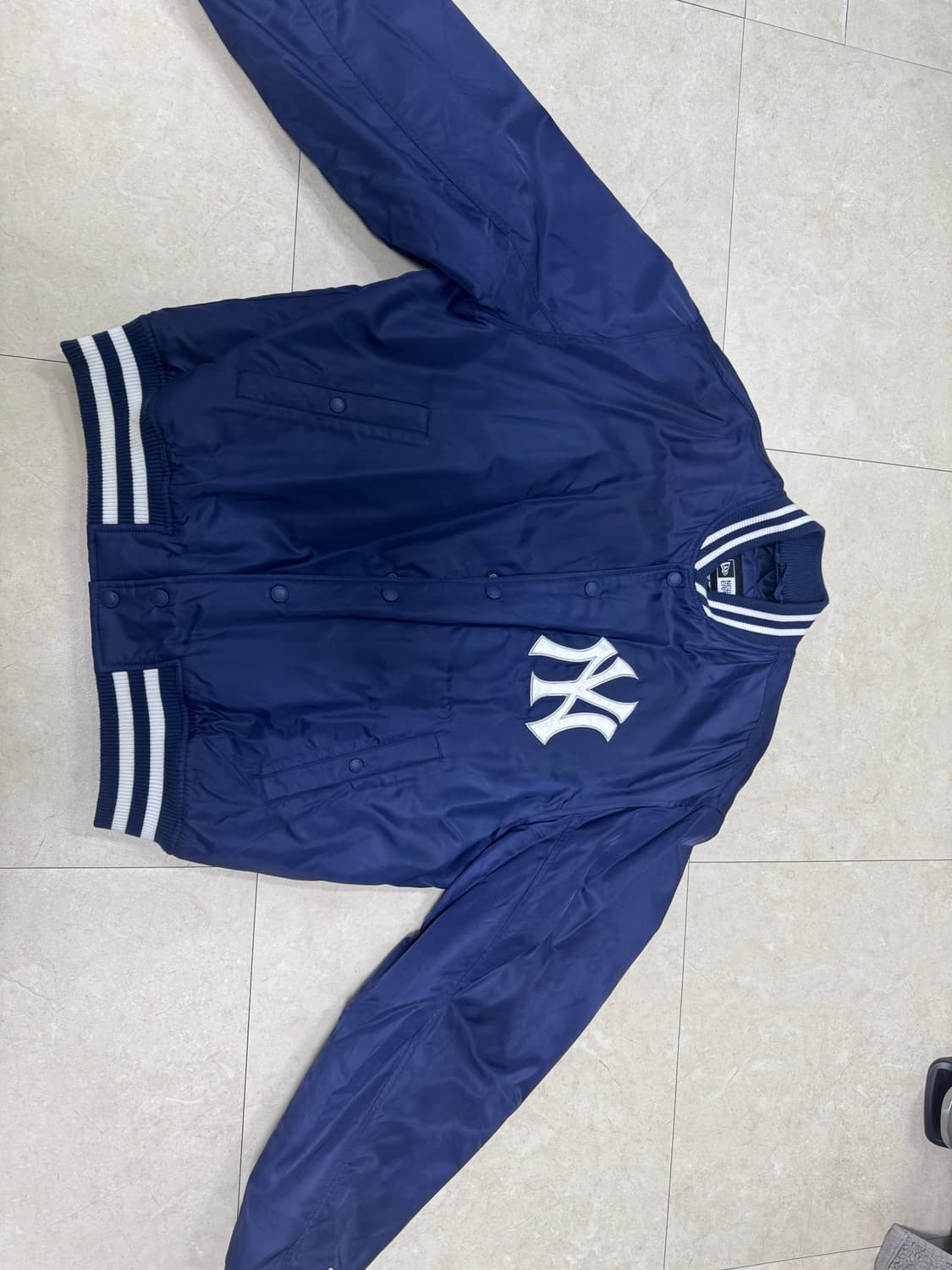 뉴에라 뉴욕양키스자켓 XL사이즈 상품이미지1