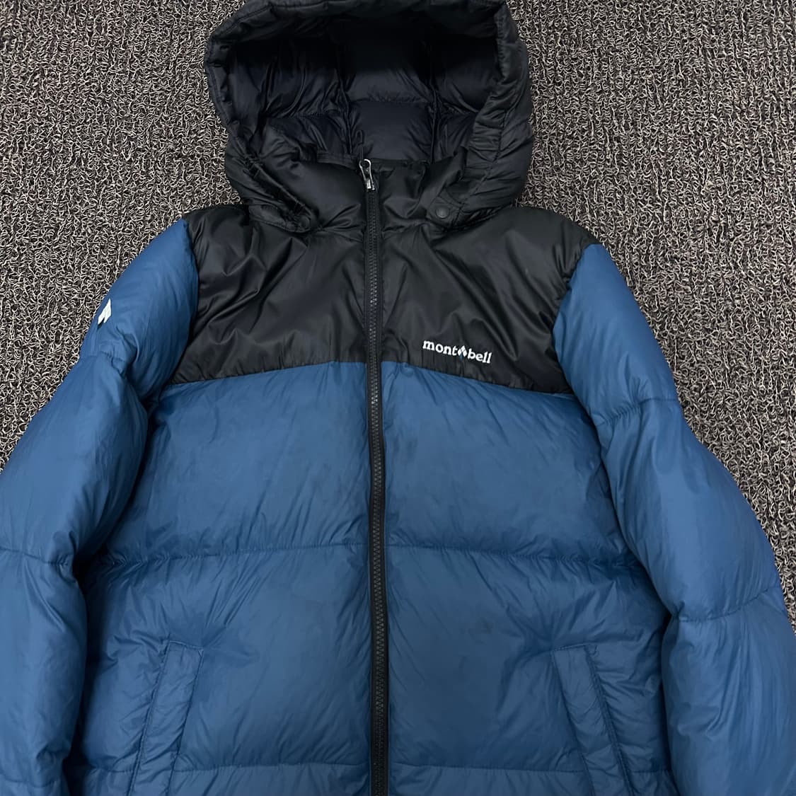 montbell 몽벨 여성 덕다운 패딩 신장 160사이즈 상품이미지2