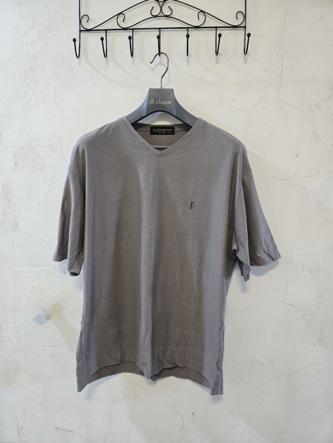 입생로랑 YSL 브이넥 반팔 티셔츠 100 상품이미지1