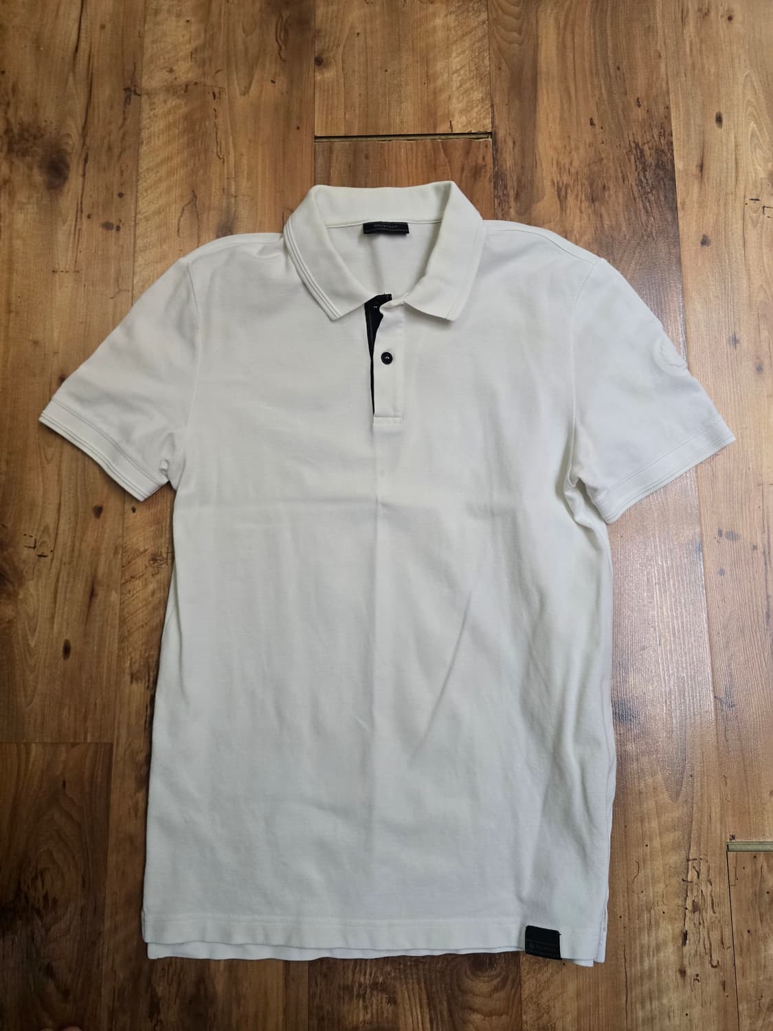 벨스타프 반팔 티셔츠 판매합니다 상품이미지1