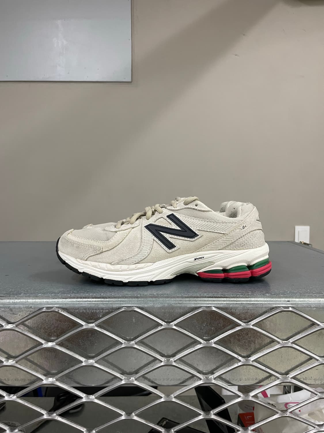 뉴발란스 860v2 크림 베이지 235 상품이미지1