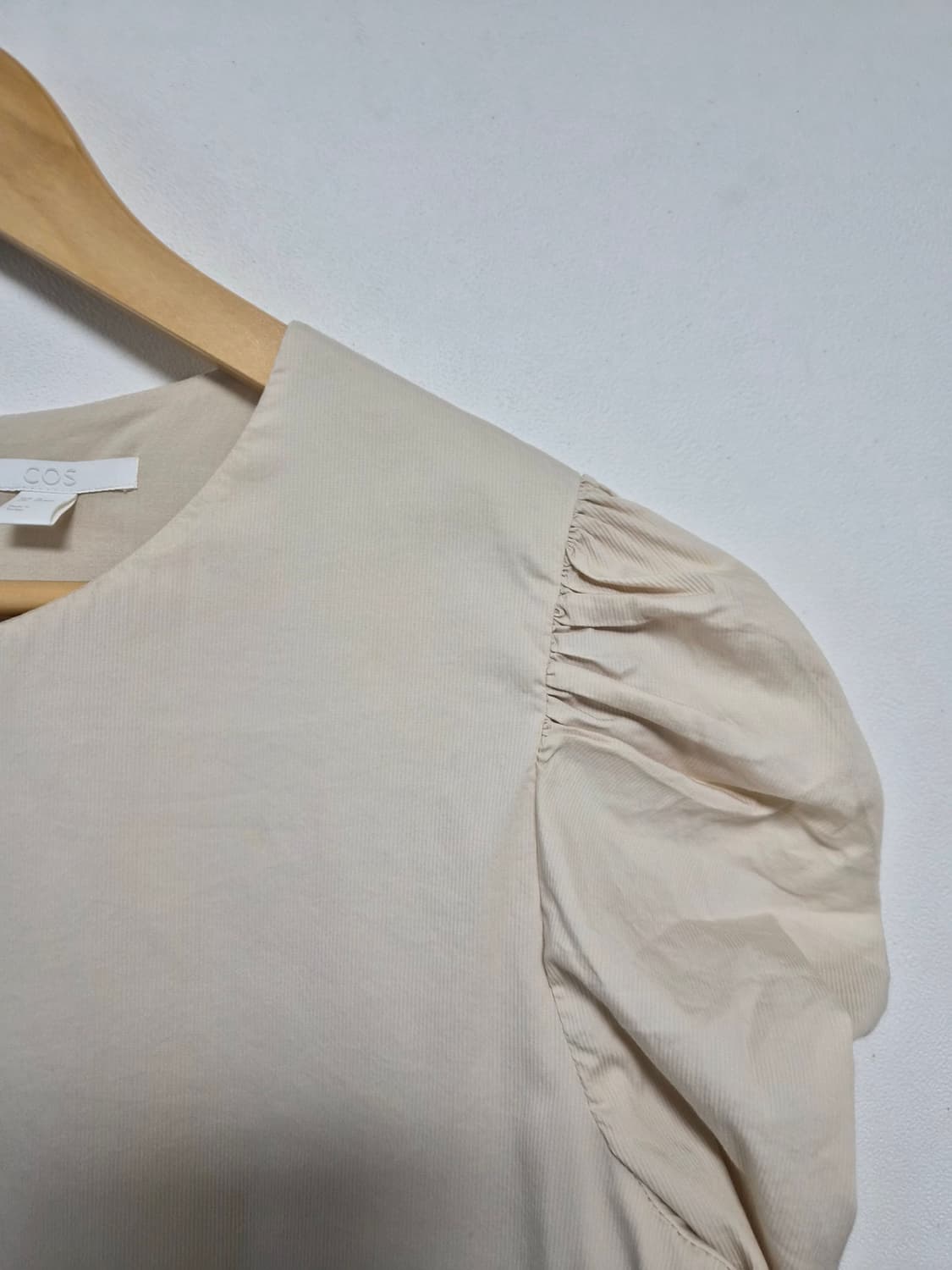 코스Cos 어깨 프릴 블라우스 36 - T165 상품이미지3