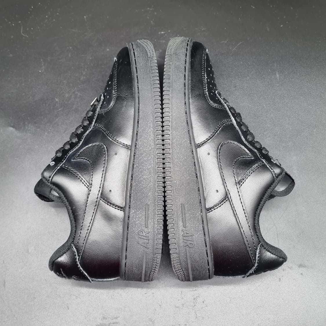 나이키 에어포스1 블랙 운동화245 상품이미지5