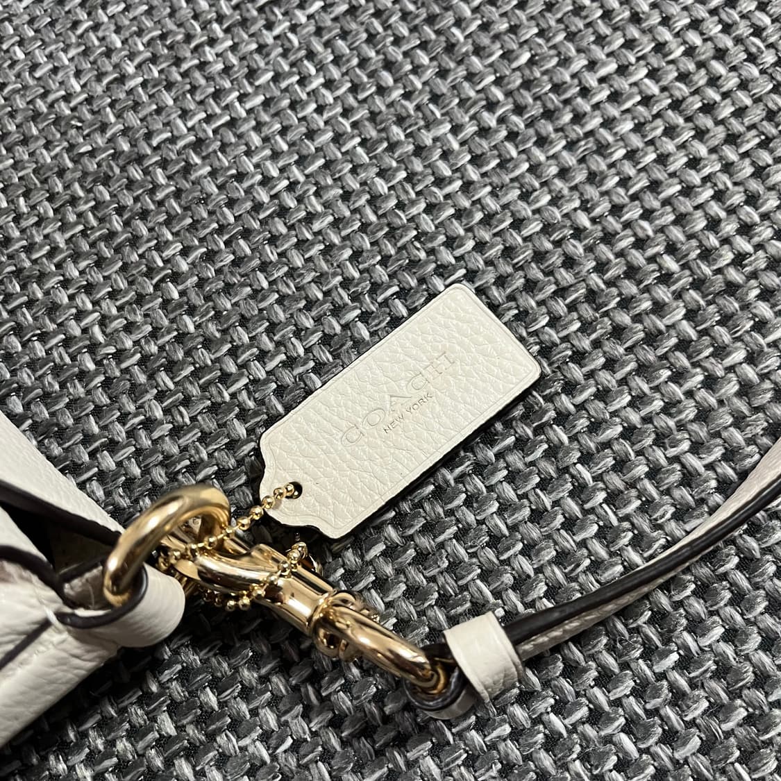 coach mini cross bags 코치 레더 크로스 백 상품이미지5