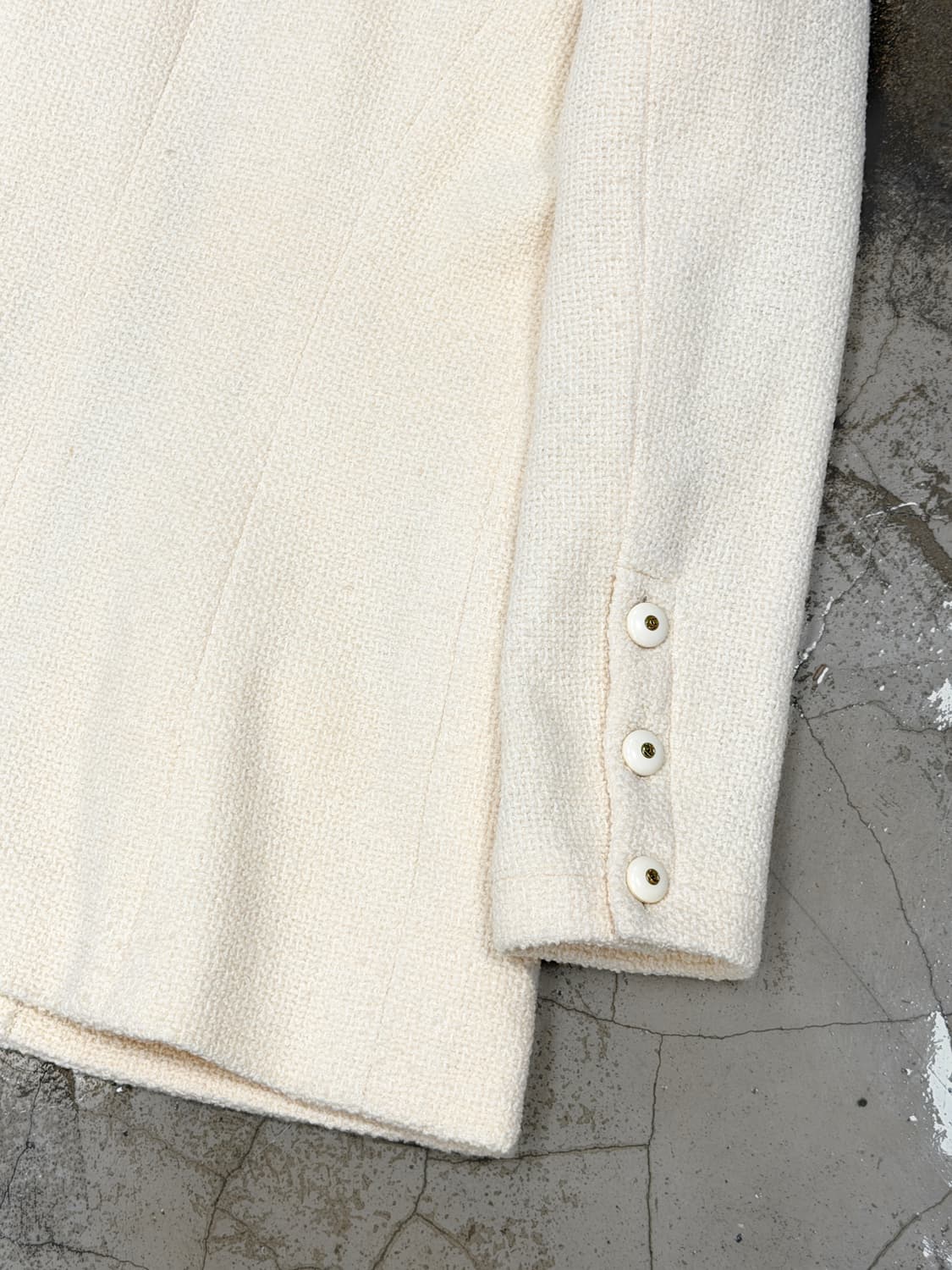 샤넬 부띠끄 트위드 자켓 아이보리 상품이미지4