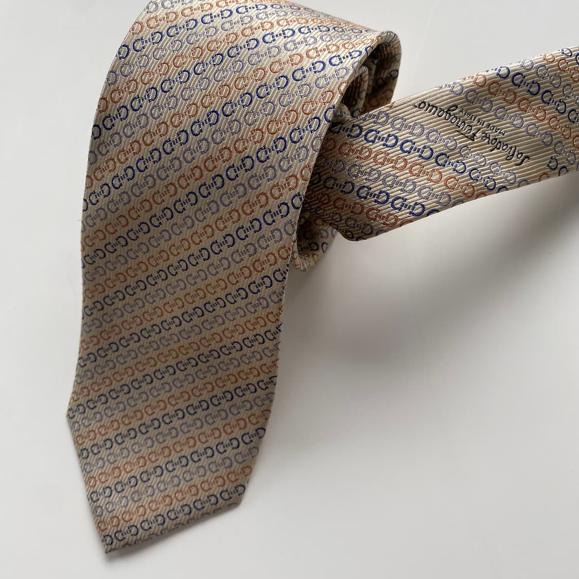페레가모(Ferragamo) 간치니 모노그램 명품 정품 넥타이 상품이미지4