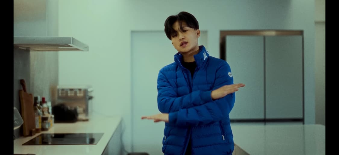 몽클레어 아키오 패딩 블루 상품이미지8