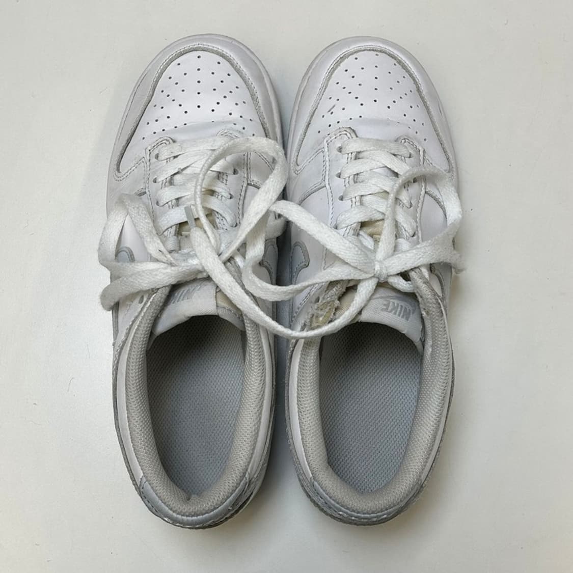 나이키 덩크 로우 트리플 화이트 245 상품이미지5