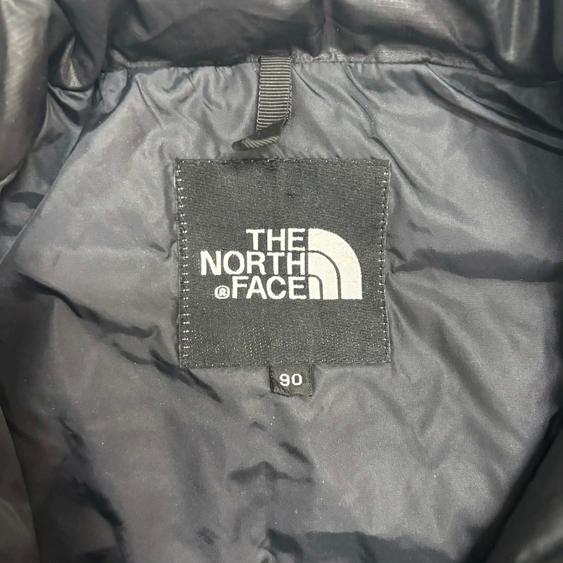 노스페이스 블랙 고프코어 경량 패딩 자켓(90) 상품이미지4