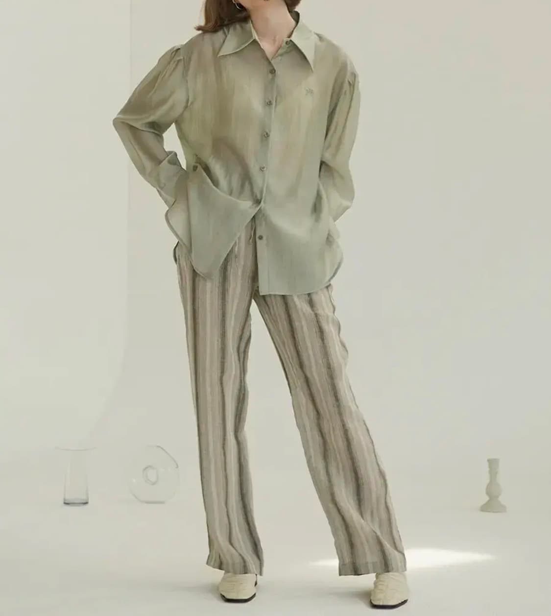 TMO BY 13MONTH SHIRRING SHIRT (KHAKI) 상품이미지6
