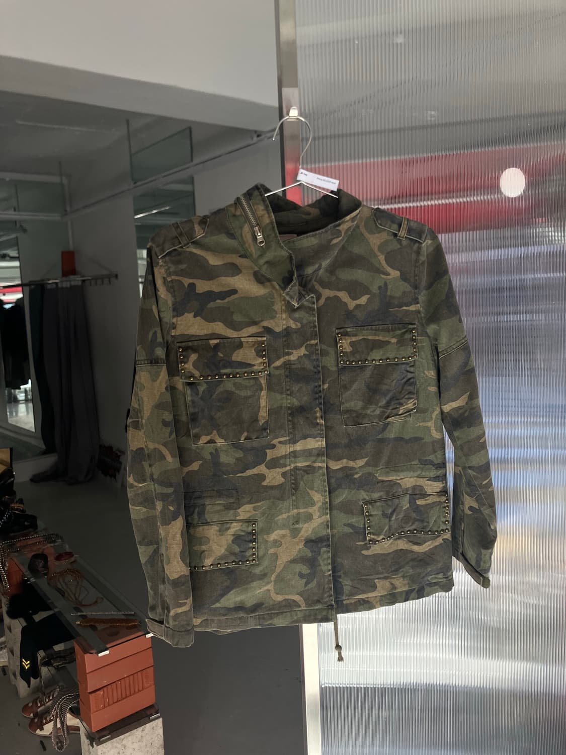 밀리터리 스터드 오버핏 자켓 상품이미지1