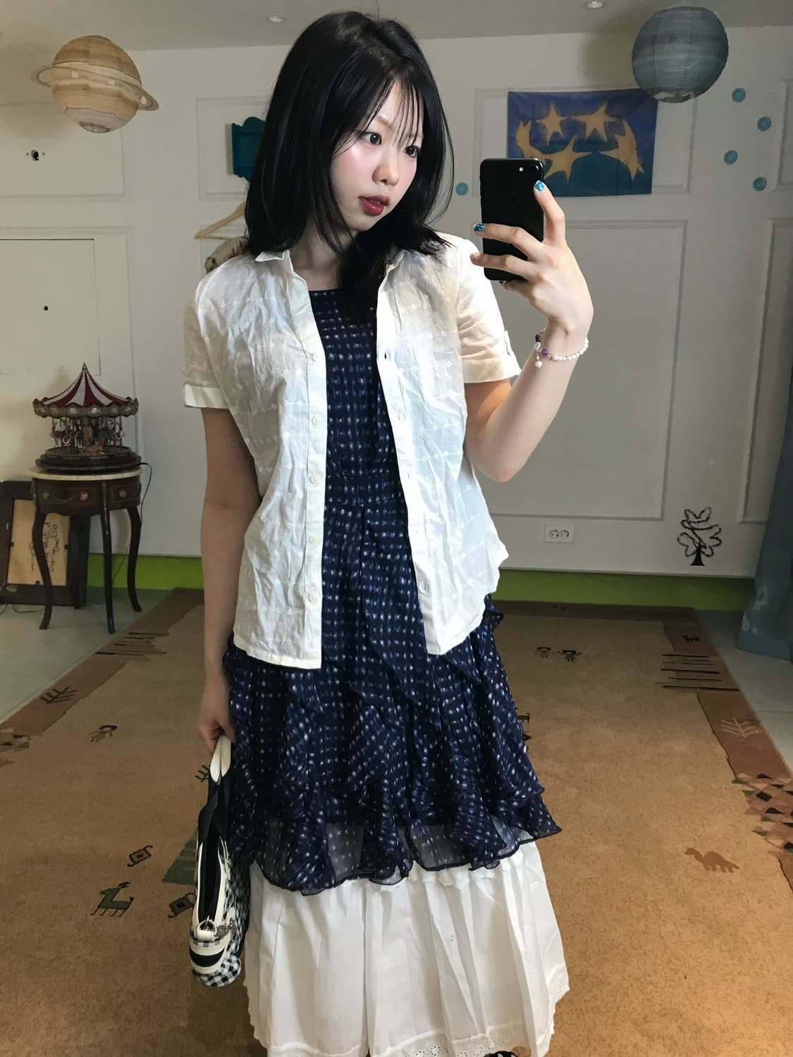 네이비 컬러 도트 원피스에 화이트 펀칭 가디건  코디𖧧 상품이미지1