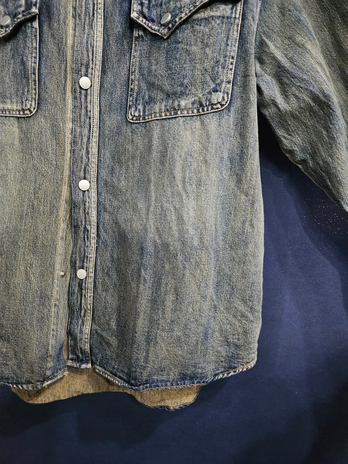 OURROOM 아워룸 네이비 남성 세미오버핏 100~105 데님 긴팔셔츠 상품이미지6