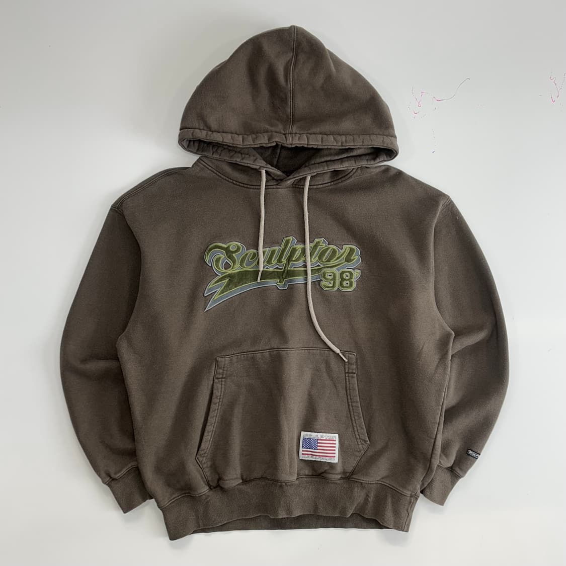 Sculptor 스컬프터 레터링 벨벳 로고 애쉬 브라운 후드티 상품이미지4