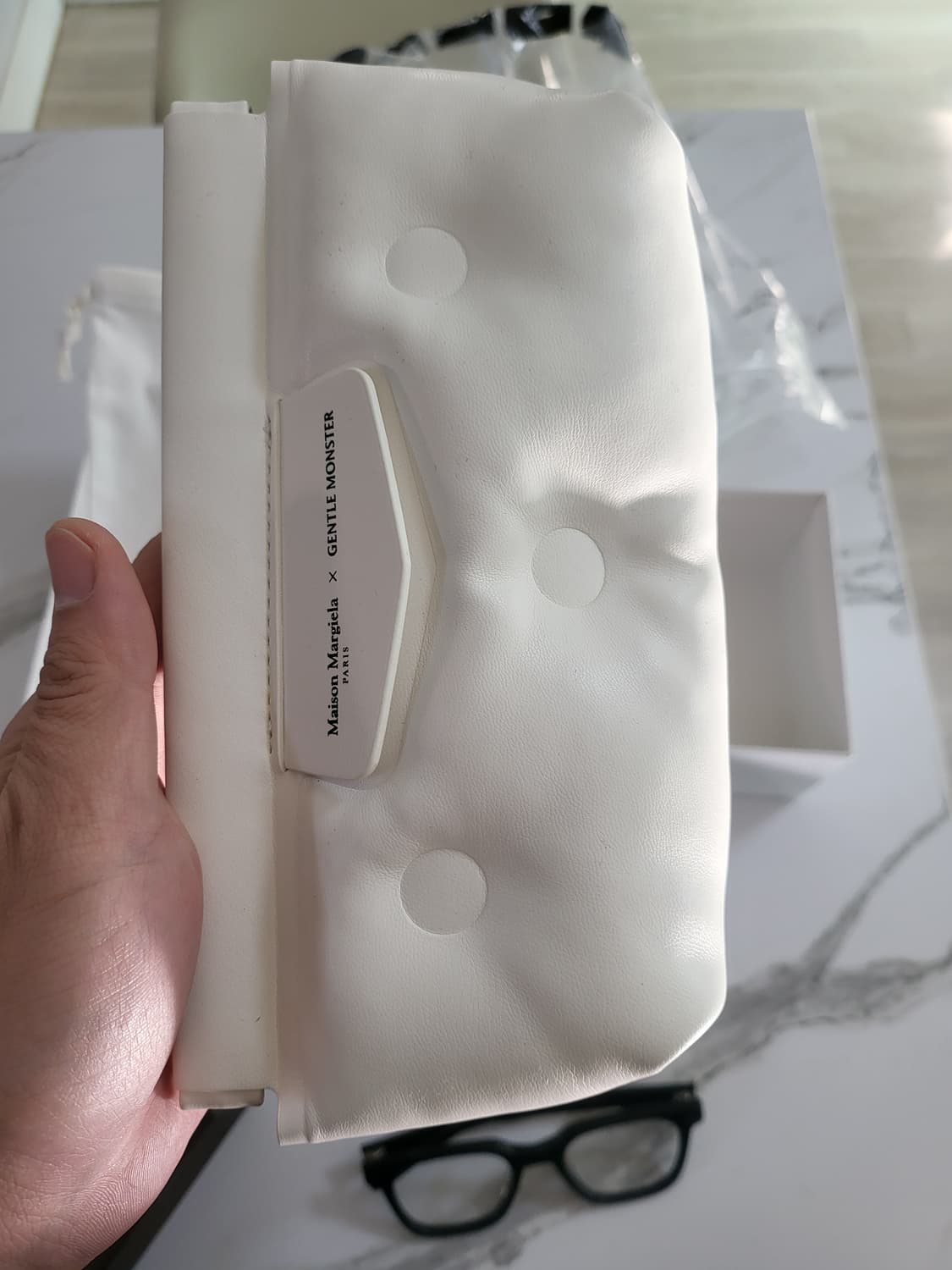 젠틀몬스터 메종 마르지엘라 MM117 블랙 상품이미지2