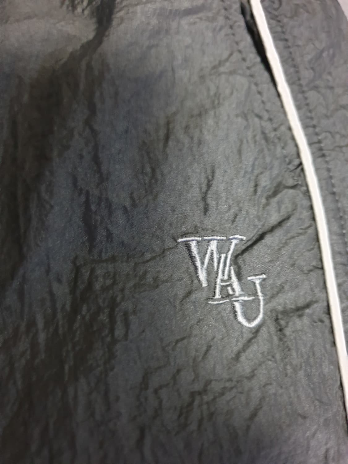 후아유 자수레터링 나일론100% 셋업 (상:크롭:M 하:와이드:S) 상품이미지6