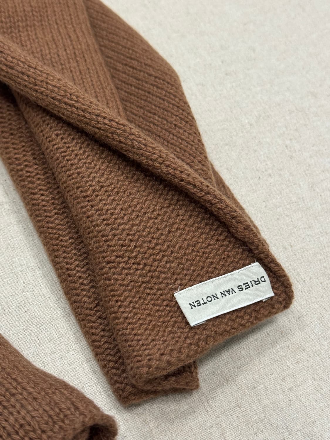 드리스반노튼 울 니트 머플러 상품이미지5