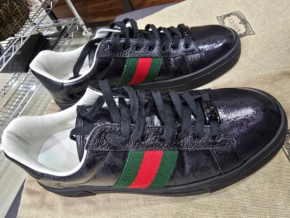 [정품] 구찌 블랙 GG 에이스 유광 스니커즈 760775 상품이미지1