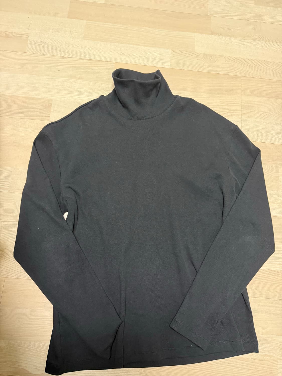 아모멘토 슬림터틀넥 m사이즈 상품이미지2