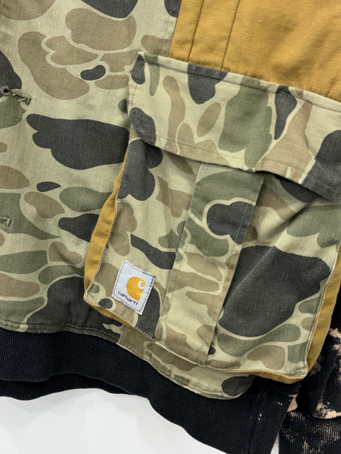 칼하트 타이다잉 맨투맨  상품이미지4