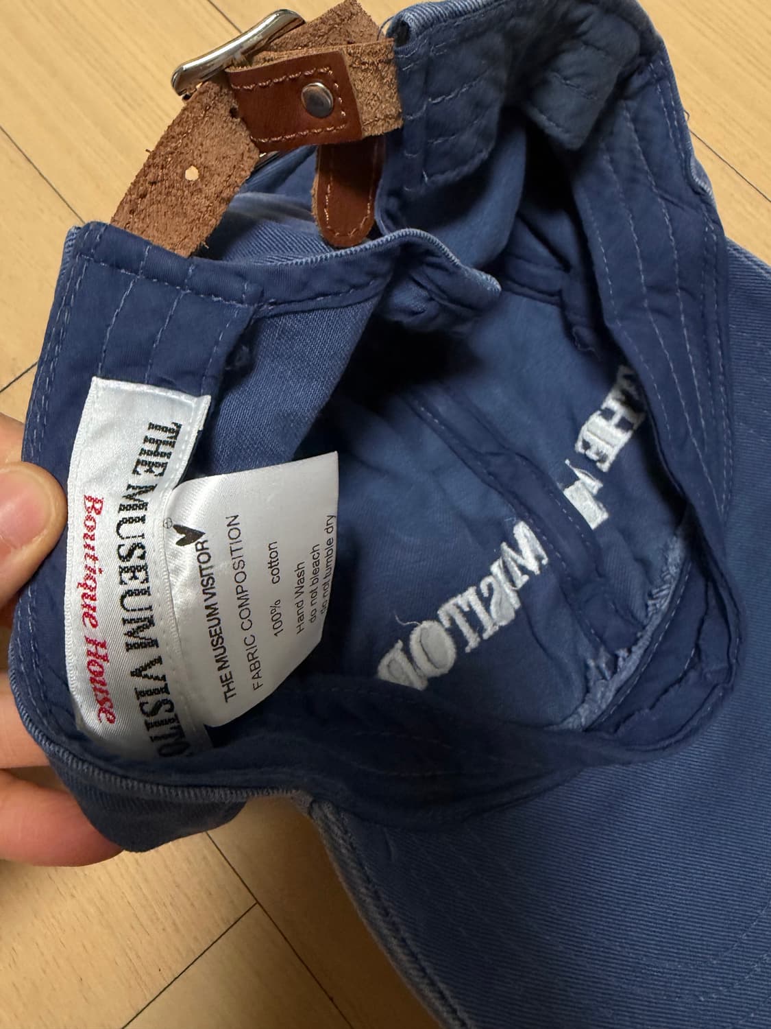 뮤지엄비지터 캡 상품이미지3