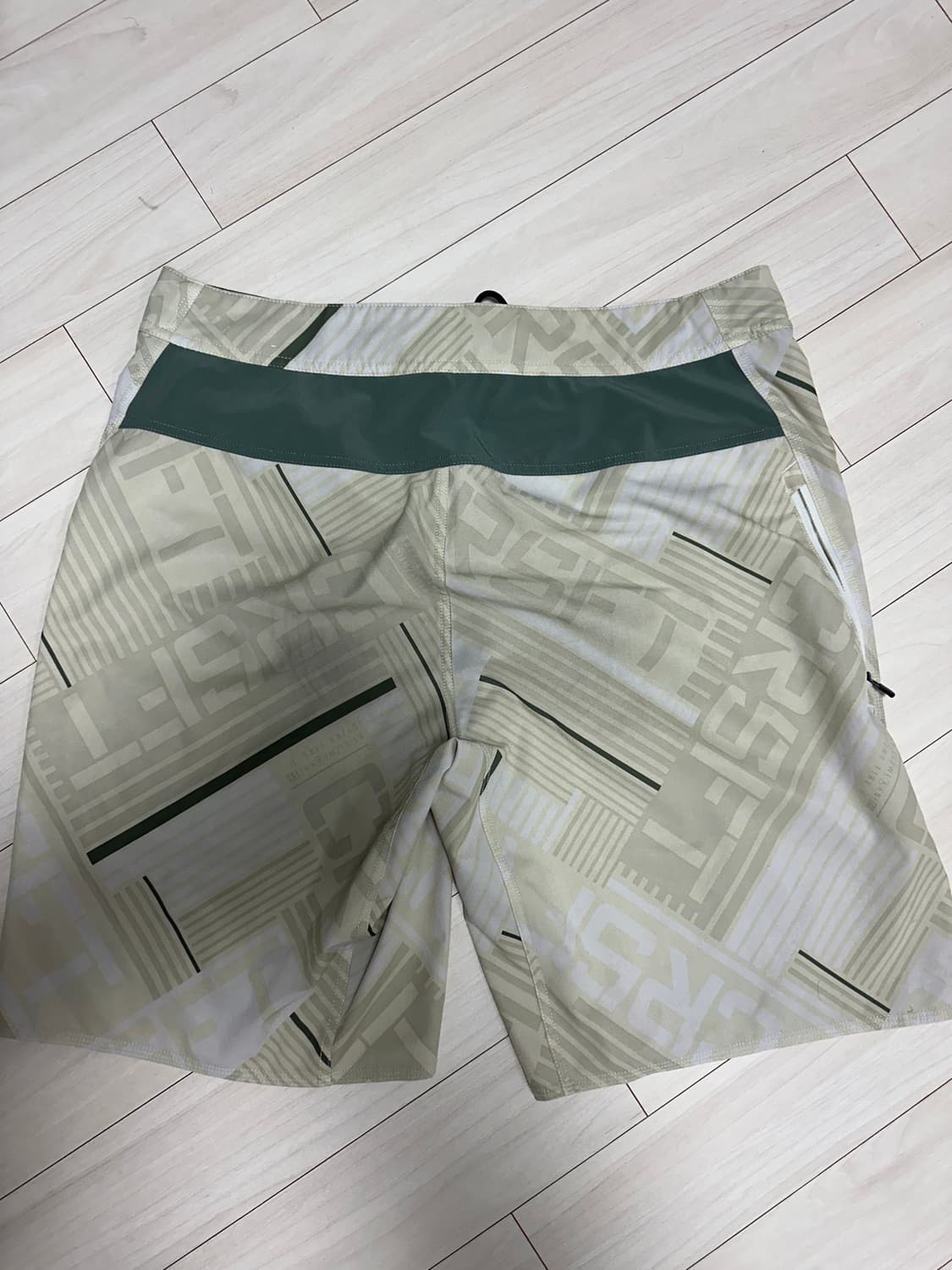 리복 헬스 러닝 크로스핏 운동 반바지 팝니다! 상품이미지4