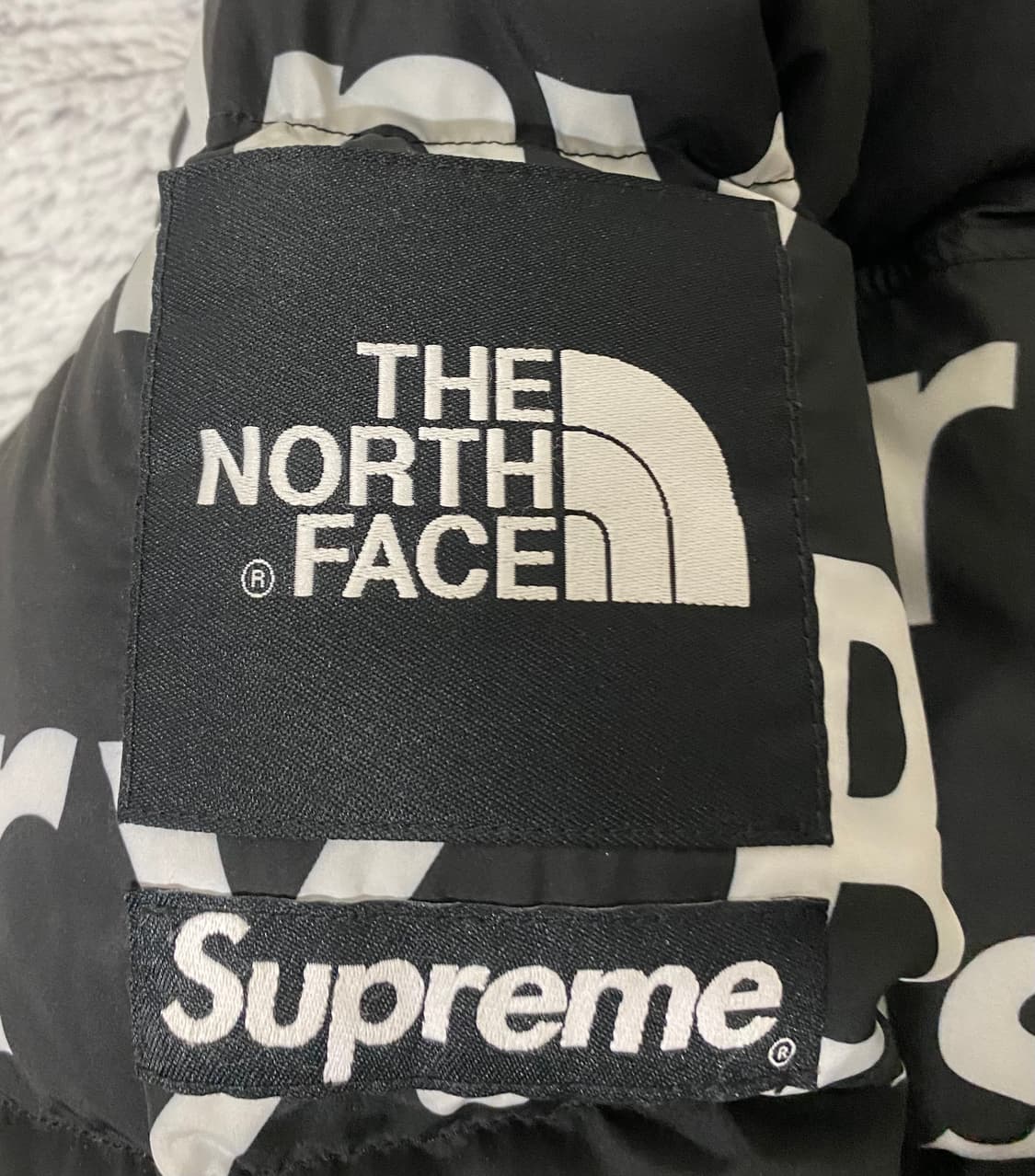 [L] 15FW 슈프림 X 노스페이스 레터링 패딩 블랙 상품이미지2