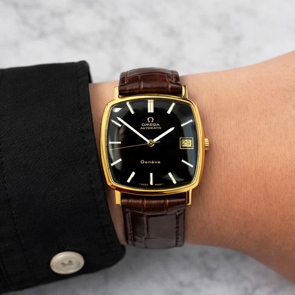 빈티지 오메가 남성 블랙 금장 1012 오토매틱 시계 상품이미지3