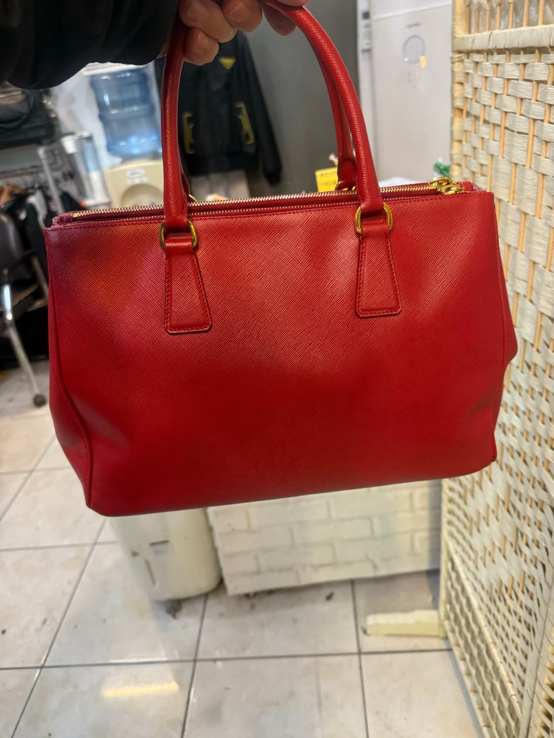 정품 프라다 사피아노 럭스백 팝니다 상품이미지4