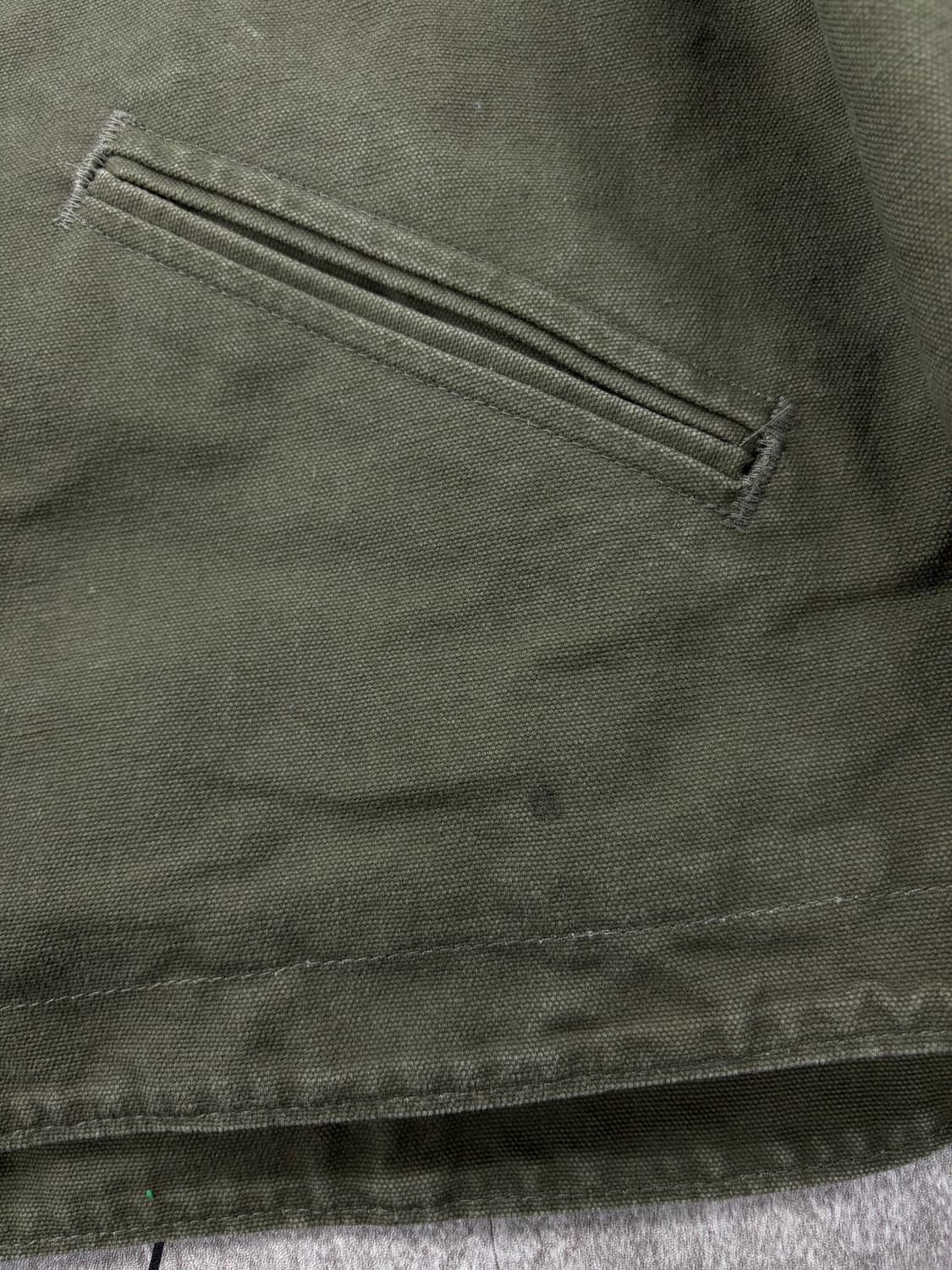 Carhartt Sherpa-Lined Duck Jacket 상품이미지5