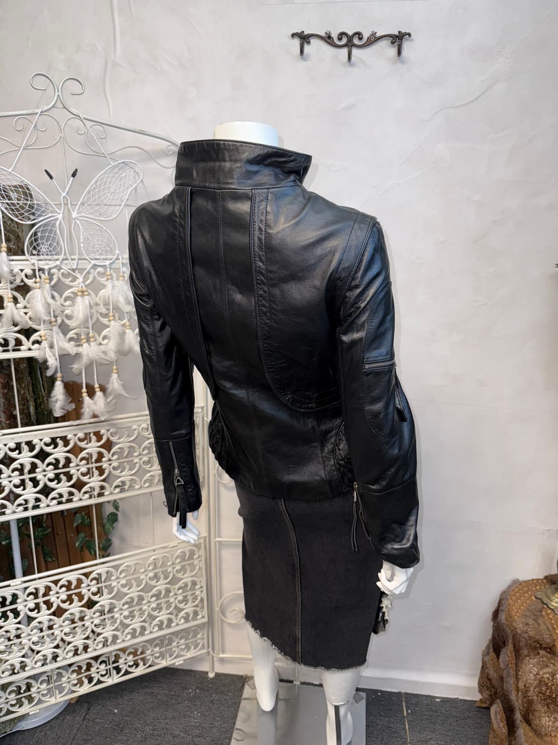 Black lamb skin zipper wrinkle detail jk 상품이미지6