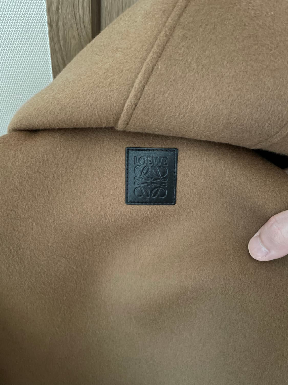 로에베 24FW 후드 자켓 상품이미지3