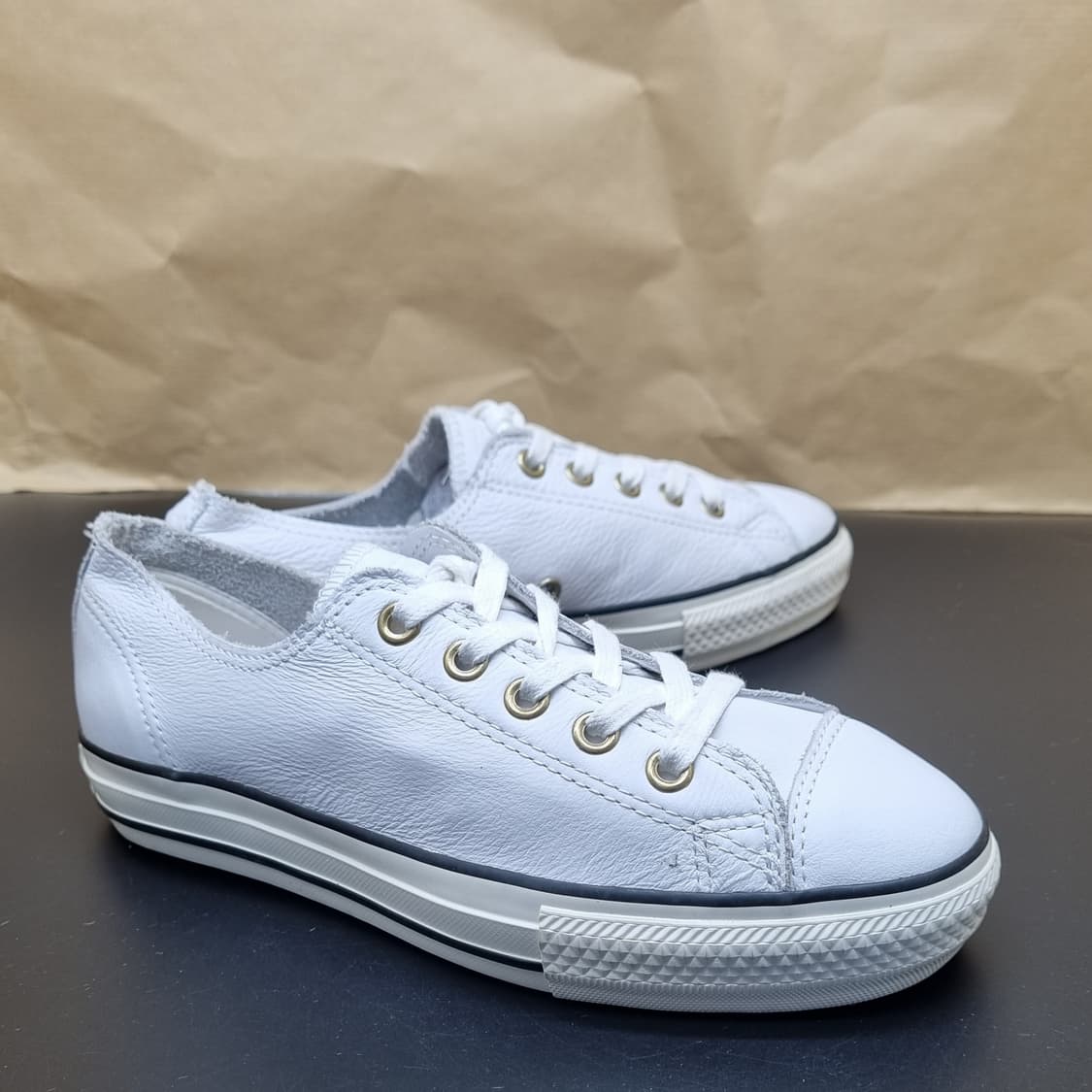 컨버스 척테일러 하이라인 화이트 스니커즈225 상품이미지1