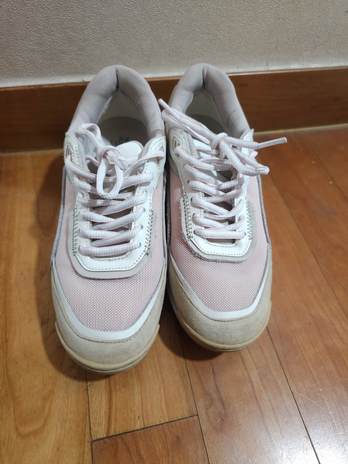 슈콤마보니 핑크 키높이 스니커즈 상품이미지2