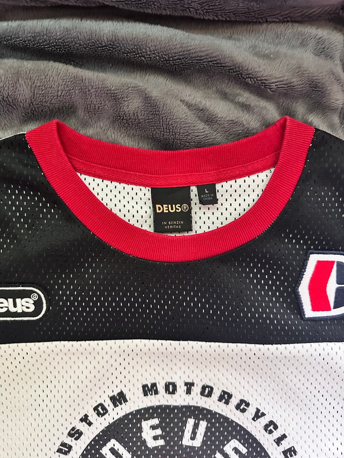 데우스 매쉬 롱슬리브 상품이미지2